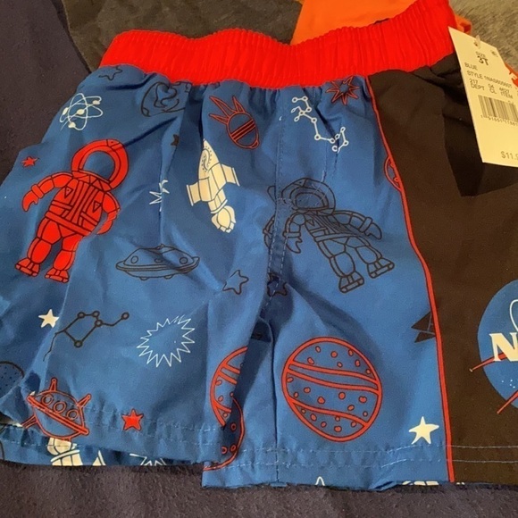 2/$20. Size 3T Shorts/T-shirt Combo - Picture 2 of 8